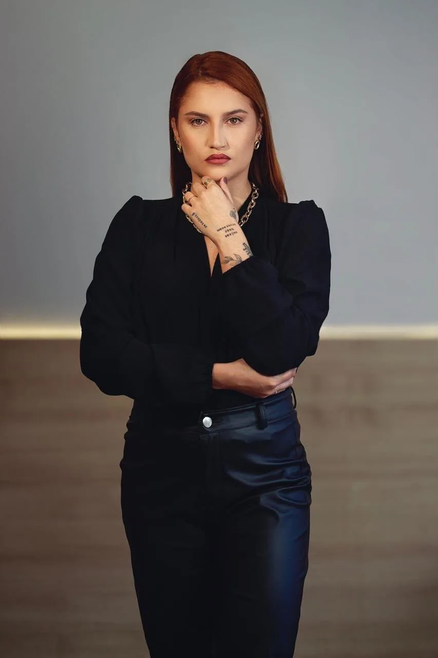 Letícia Hermann manicure